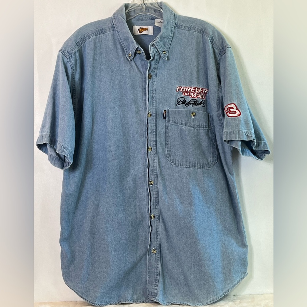 Dale Earnhardt Men’s Sz L Forever the Man Winner’s Circle Short Sleeve Shirt